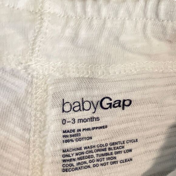 Baby Gap Old Navy Lot Size 0-3 Months - Picture 3 of 11